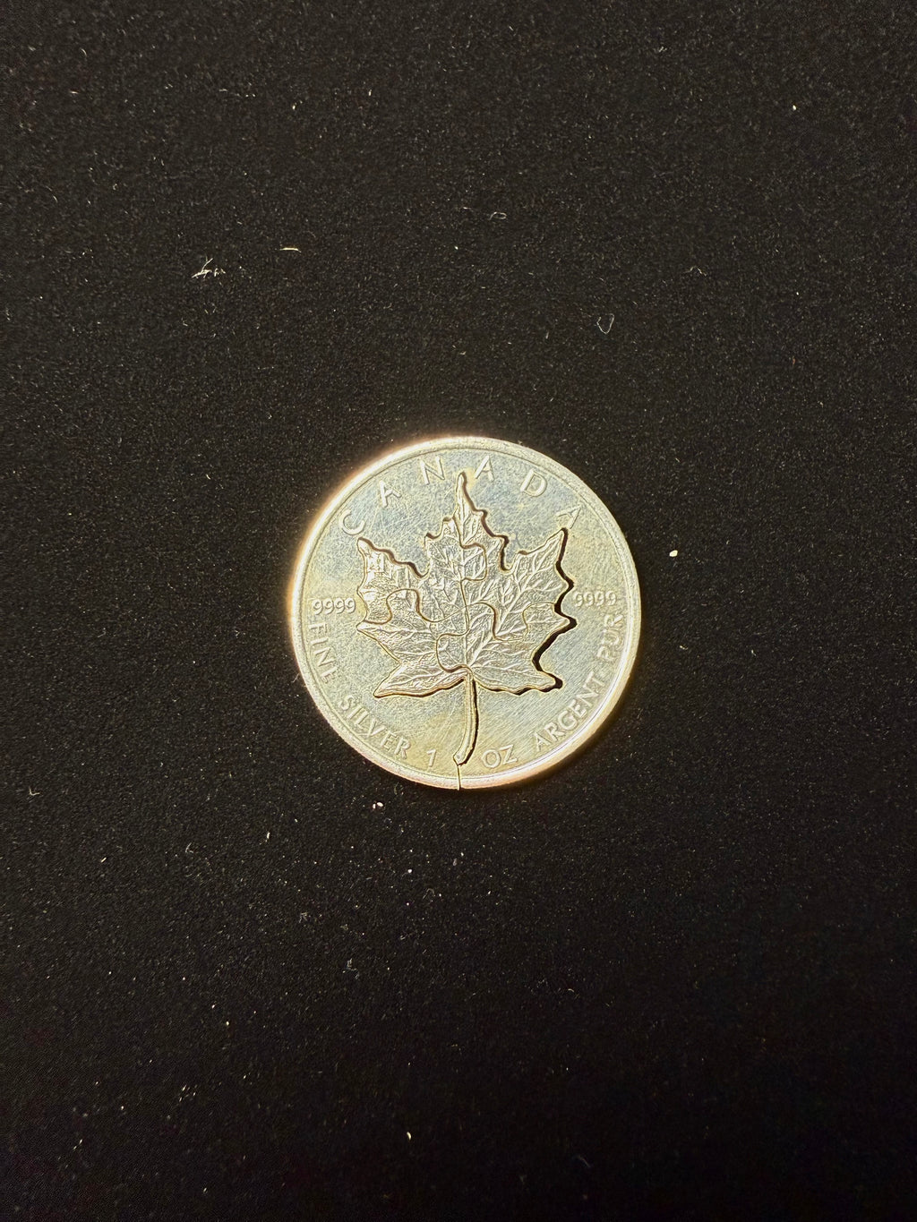Canadian 1 oz Silver Maple centre jigsaw